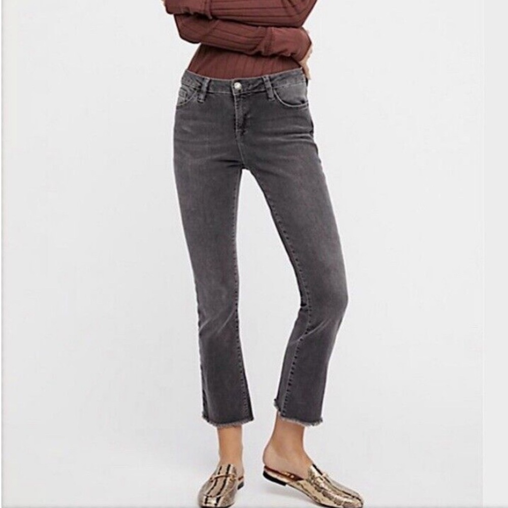 Free People women's straight cropped jeans